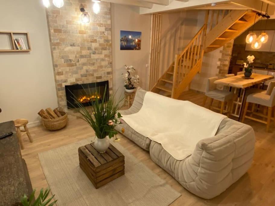 Appt Ambiance Chalet 2Ch Piscine Lagon Apartment Tarbes Ngoại thất bức ảnh